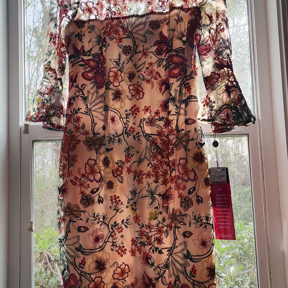 Brand new Adrianna Papell dress